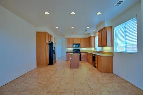 37538 Melbourne St, Indio, CA 92203 photo 9