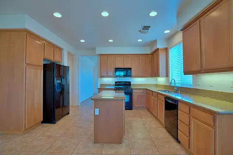 37538 Melbourne St, Indio, CA 92203 photo 8