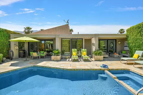 2806 Sundance Cir W, Palm Springs, CA 92262
