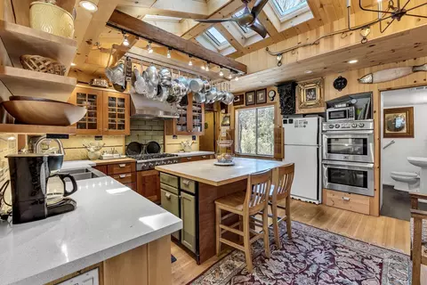 Kitchen - 54564 S Circle Dr, Idyllwild, CA 92549 photo 1 of 8