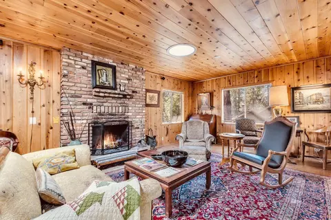 Living - 54564 S Circle Dr, Idyllwild, CA 92549 photo 1 of 5