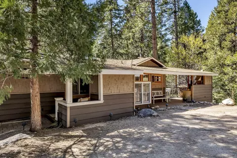 54564 S Circle Dr, Idyllwild, CA 92549