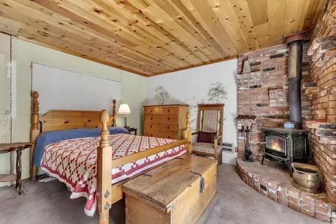 Bedroom - 54564 S Circle Dr, Idyllwild, CA 92549 photo 5 of 5