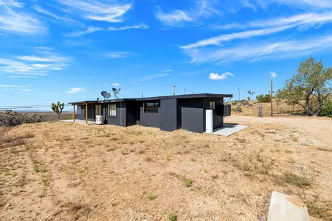 Exterior - 56367 Scandia Ln, Yucca Valley, CA 92284 photo 5 of 13