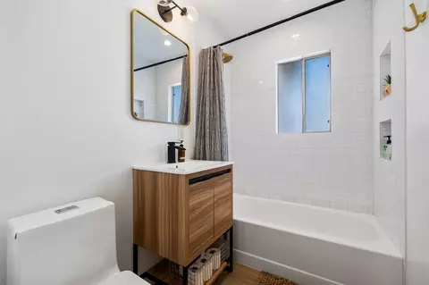 Bath - 64946 E Broadway, Joshua Tree, CA 92252 photo 1 of 3