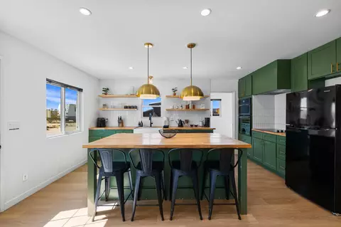 Kitchen - 64946 E Broadway, Joshua Tree, CA 92252 photo 5 of 6