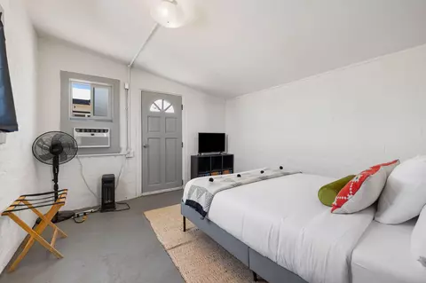 Bedroom - 64946 E Broadway, Joshua Tree, CA 92252 photo 3 of 9