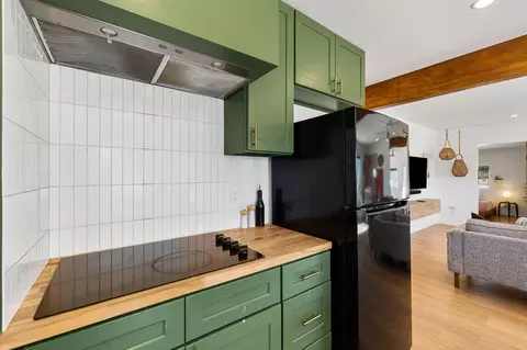 Kitchen - 64946 E Broadway, Joshua Tree, CA 92252 photo 2 of 6