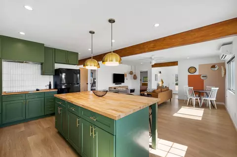 Kitchen - 64946 E Broadway, Joshua Tree, CA 92252 photo 1 of 6