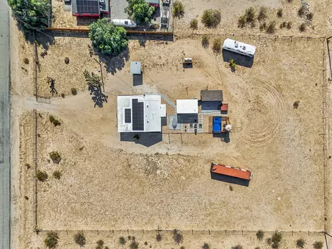 View/Area - 64946 E Broadway, Joshua Tree, CA 92252 photo 1 of 4