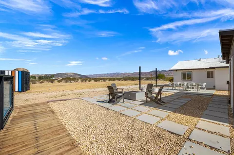 Exterior - 64946 E Broadway, Joshua Tree, CA 92252 photo 7 of 12