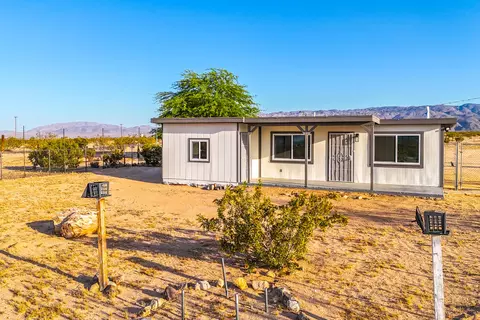 3827 Alfalfa Ave, Twentynine Palms, CA 92277