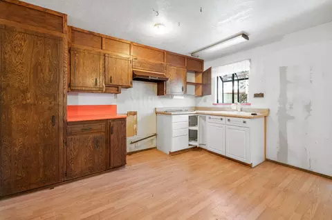 22879 Juniper Ln, Crestline, CA 92325 photo 8