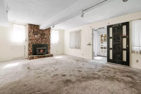 22879 Juniper Ln, Crestline, CA 92325 photo 5