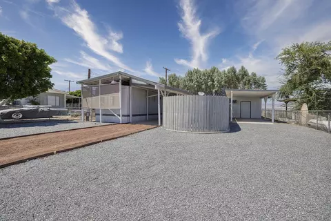 Exterior - 132 Brawley Ave, Thermal, CA 92274 photo 2 of 10
