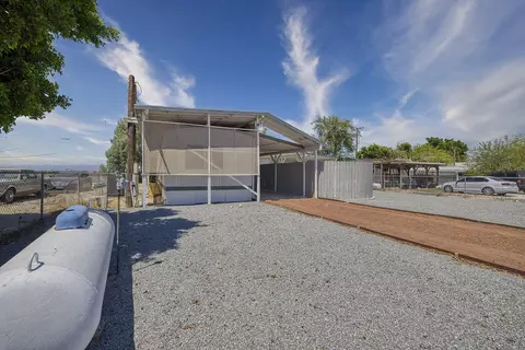 Exterior - 132 Brawley Ave, Thermal, CA 92274 photo 9 of 10