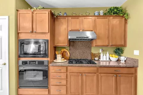 Kitchen - 82168 Padova Dr, Indio, CA 92203 photo 5 of 5
