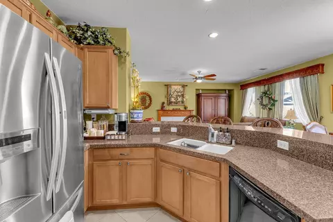 Kitchen - 82168 Padova Dr, Indio, CA 92203 photo 3 of 5