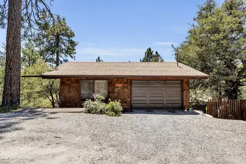 54369 Jameson Dr, Idyllwild, CA 92549