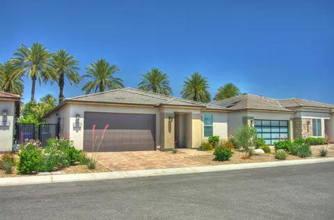 82450 W Mccarroll Dr, Indio, CA 92201 photo 2
