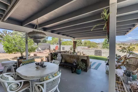 8024 Palm Ave, Yucca Valley, CA 92284 photo 2