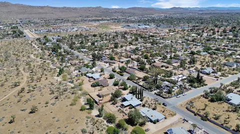 8024 Palm Ave, Yucca Valley, CA 92284 photo 37
