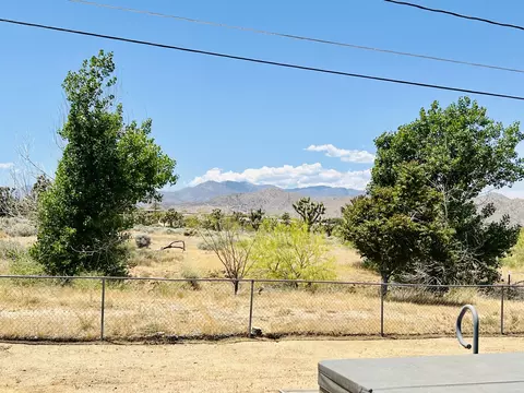 8024 Palm Ave, Yucca Valley, CA 92284 photo 31