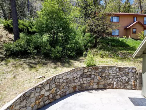Exterior - 488 Hunt Ln, Crestline, CA 92325 photo 32 of 34