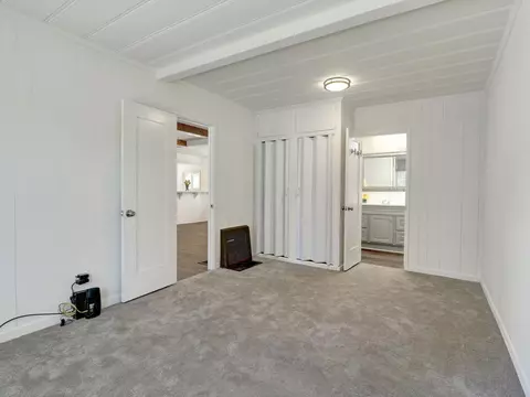 Bedroom - 488 Hunt Ln, Crestline, CA 92325 photo 2 of 5