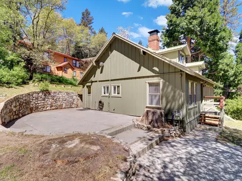 Exterior - 488 Hunt Ln, Crestline, CA 92325 photo 15 of 34