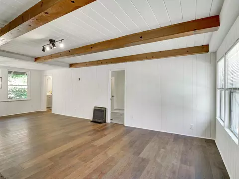 Living - 488 Hunt Ln, Crestline, CA 92325 photo 3 of 7