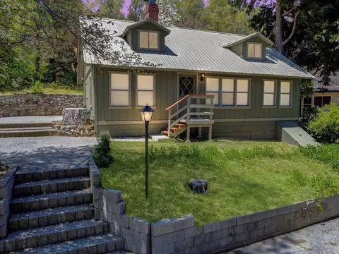Exterior - 488 Hunt Ln, Crestline, CA 92325 photo 29 of 34