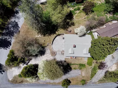 View/Area - 488 Hunt Ln, Crestline, CA 92325 photo 1 of 3