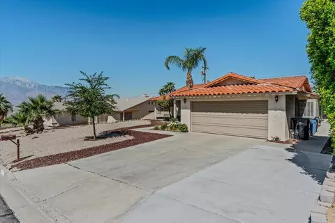 9757 San Rafael Dr, Desert Hot Springs, CA 92240
