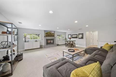 Living - 31098 Del Rey Rd, Temecula, CA 92591 photo 4 of 4