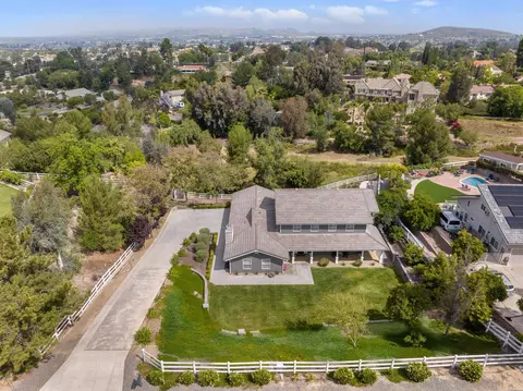 View/Area - 31098 Del Rey Rd, Temecula, CA 92591 photo 1 of 3