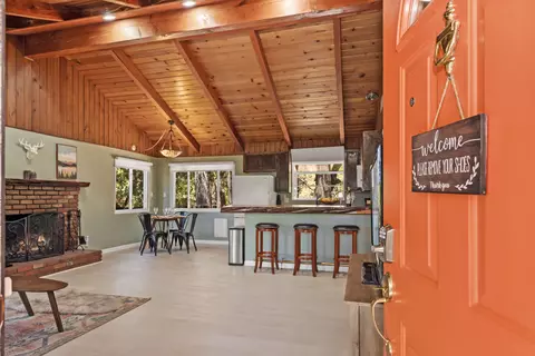 30908 All View Dr, Running Springs, CA 92382