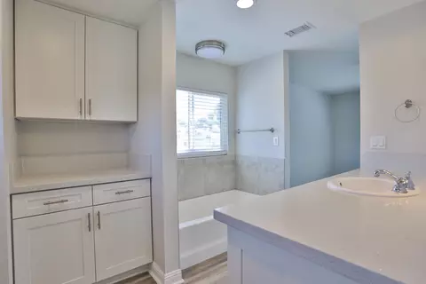 Bath - 39140 Howard Rd, Anza, CA 92539 photo 4 of 5