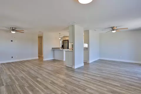 Living - 39140 Howard Rd, Anza, CA 92539 photo 4 of 7