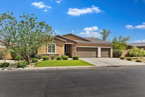 83608 Olympus Dr, Indio, CA 92203 photo 2