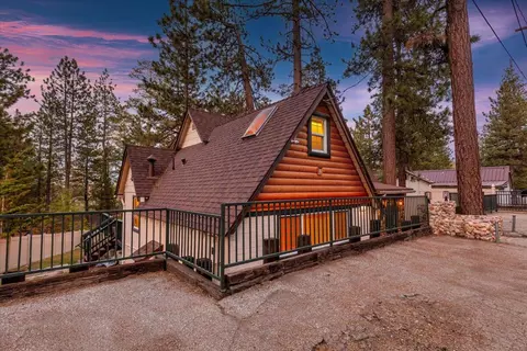 515 Chipmunk Ln, Big Bear Lake, CA 92315 photo 4