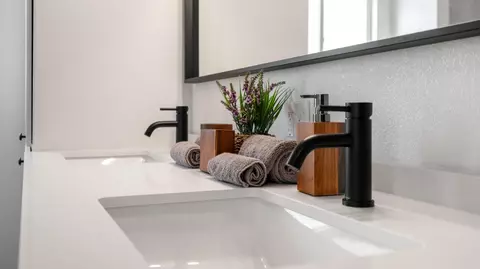 Bath - 64922 2nd St S, Joshua Tree, CA 92252 photo 3 of 4