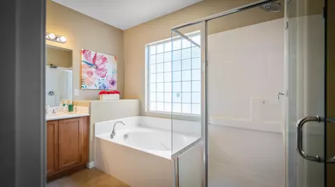 Bath - 82235 Burton Ave, Indio, CA 92201 photo 3 of 10