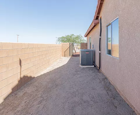 Exterior - 2639 Arrowhead Ave, Thermal, CA 92274 photo 5 of 6