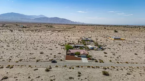 View/Area - 2639 Arrowhead Ave, Thermal, CA 92274 photo 5 of 6