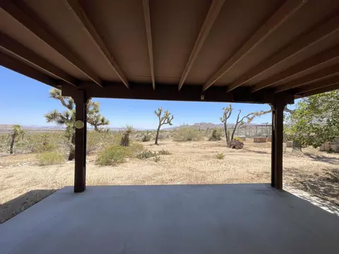 Exterior - 6715 San Angelo Ave, Joshua Tree, CA 92252 photo 3 of 10