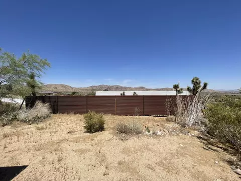 Exterior - 6715 San Angelo Ave, Joshua Tree, CA 92252 photo 9 of 10