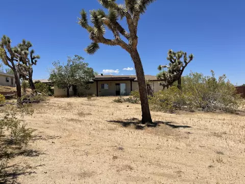 Exterior - 6715 San Angelo Ave, Joshua Tree, CA 92252 photo 6 of 10