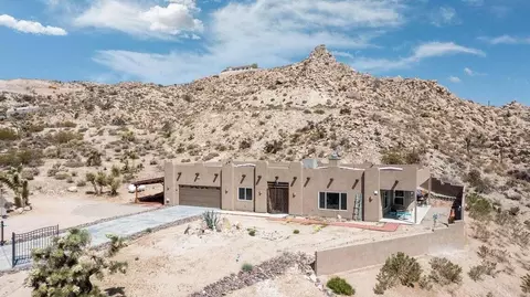 57258 Buena Suerte Rd, Yucca Valley, CA 92284