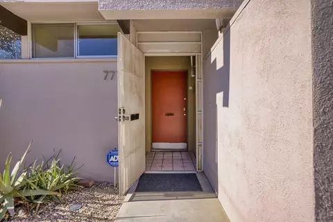 777 E Louise Dr, Palm Springs, CA 92262